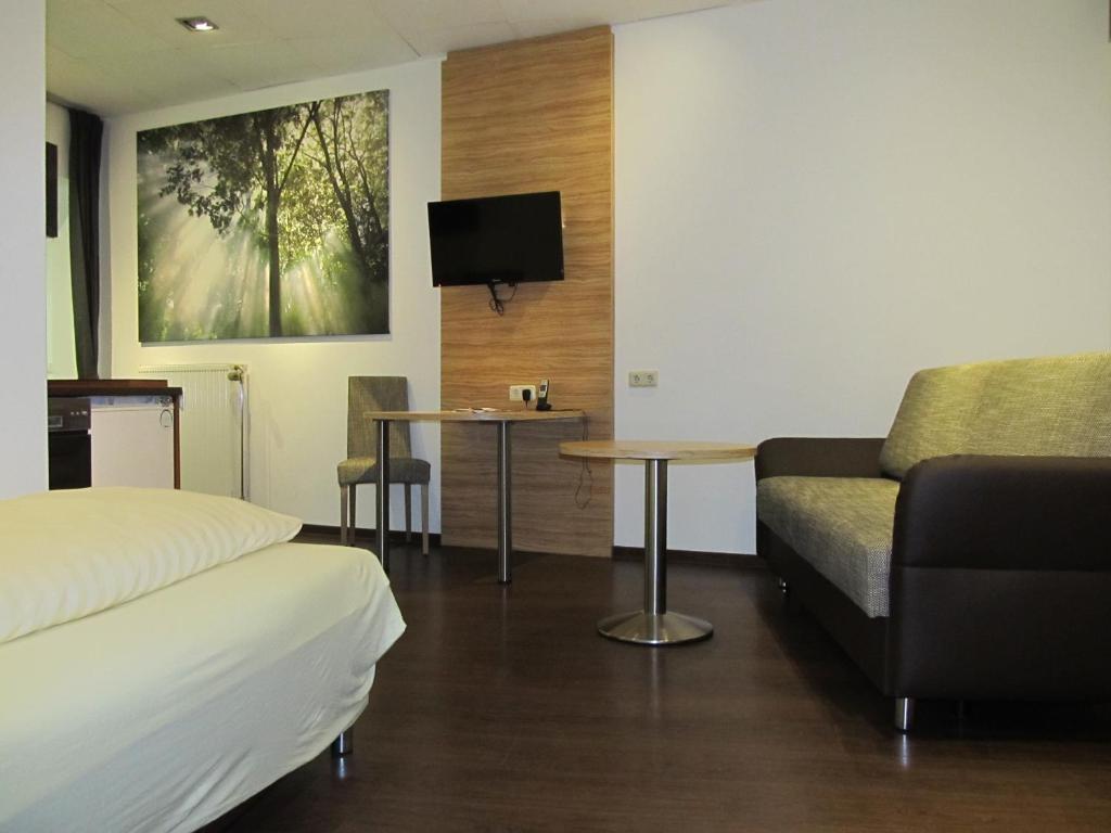 Zum Treppche Hotel Garni 글라덴바흐 객실 사진